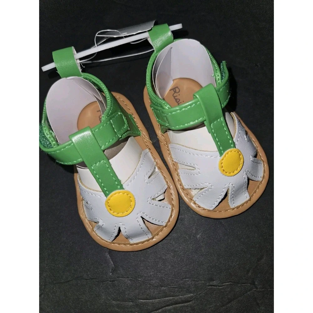 Size 1 ,3-6 Mos Rising‎ Star Flower Sandal New